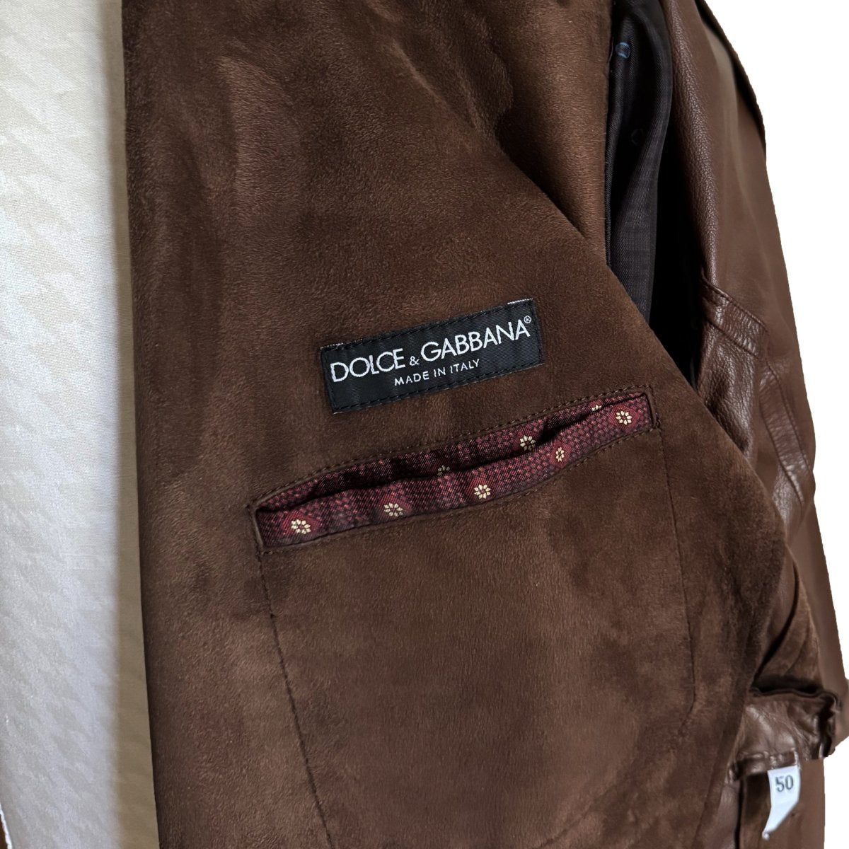 Veste Dolce & Gabbana cintrée en daim marron - Le Beau Gustave
