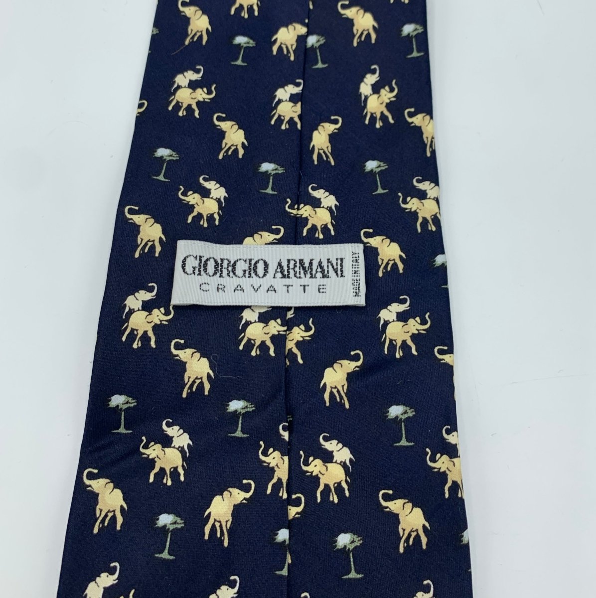 Cravate à motifs Giorgio Armani - Le Beau Gustave