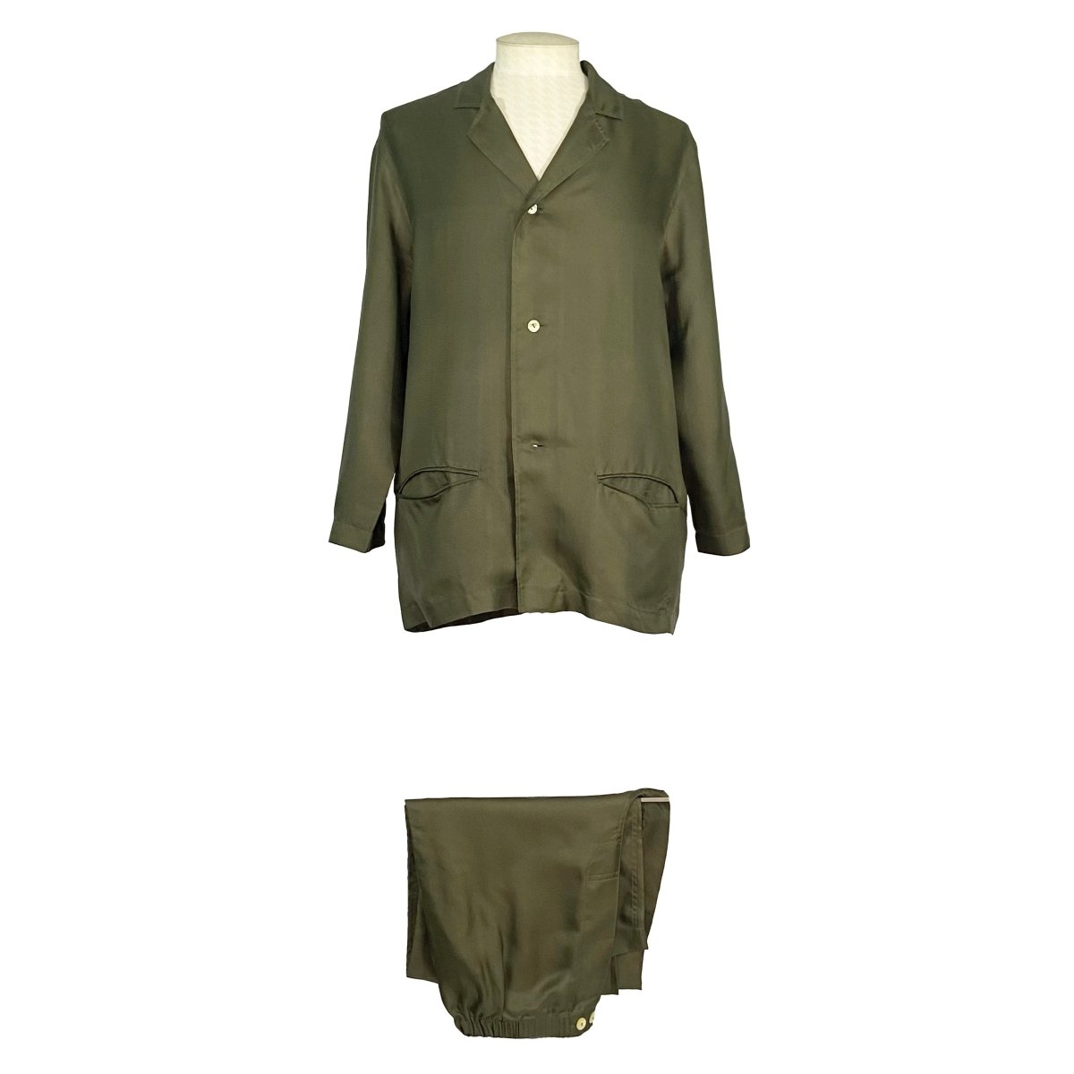 Pyjama en soie kaki Grigio Perla - Le Beau Gustave